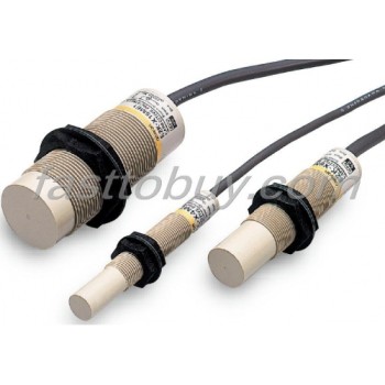 E2K-X4ME1 Cylindrical Proximity Sensor NEW