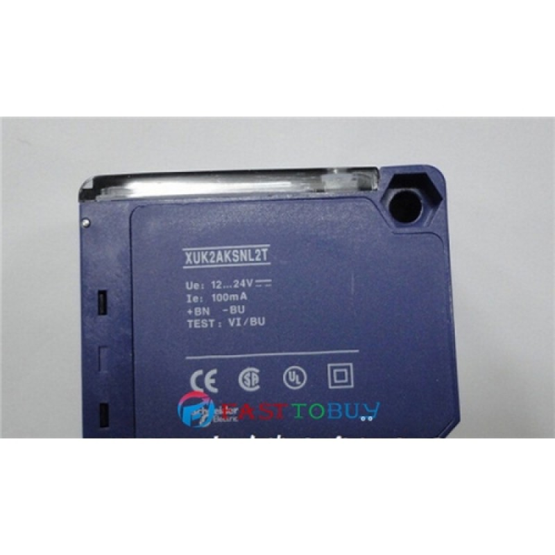 XUK2AKSNL2T Optoelectronic switch Flat Compact Plastic 3 wire PNP/NPN DC New