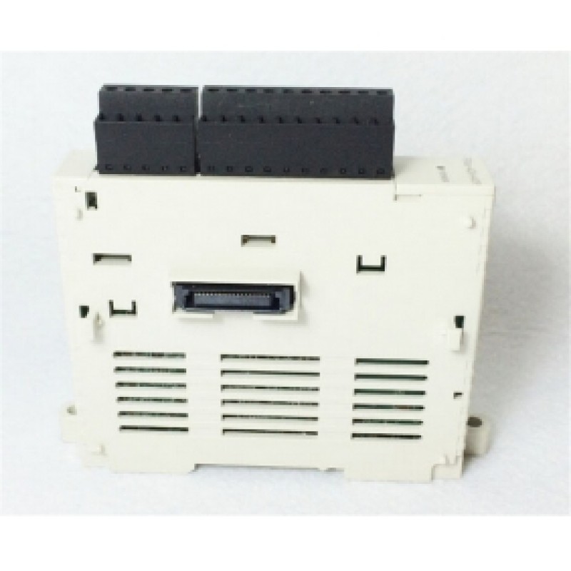 FX3U-4DA-ADP  module 4AO Mitsubishi Original Brand NEW