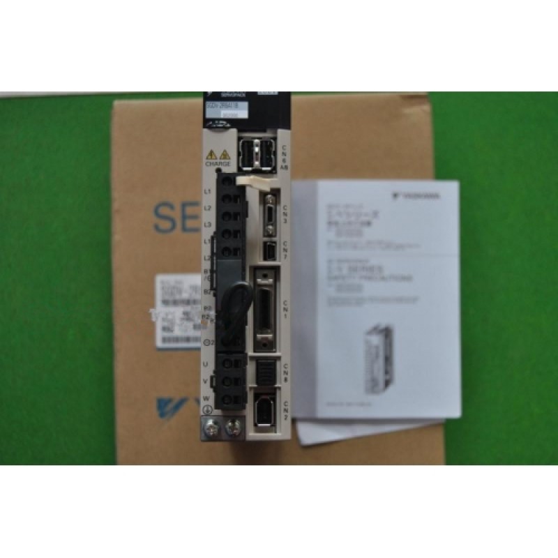 SGDV-2R8A11B  YASKAWA 3ph Servo Drive  200VAC 400W 2.8A