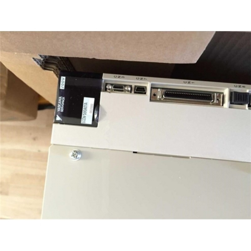 SGDV-590A01A  YASKAWA 3ph Servo Drive  200VAC 11KW 58.6A