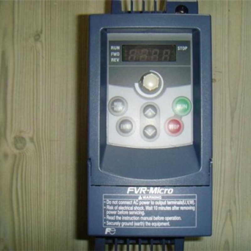 400V Three-phase 2.5A 0.75KW FVR0.75S1S-4C  FUJI FVR-Micro Inverter