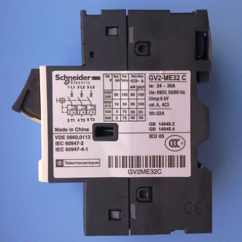 5pcs/Lot GV2ME32C Motor Ciruit Breaker 24-32A New