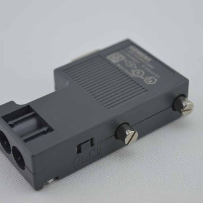 6ES7972-0BA12-0XA0 SIEMENS Profibus Connector New