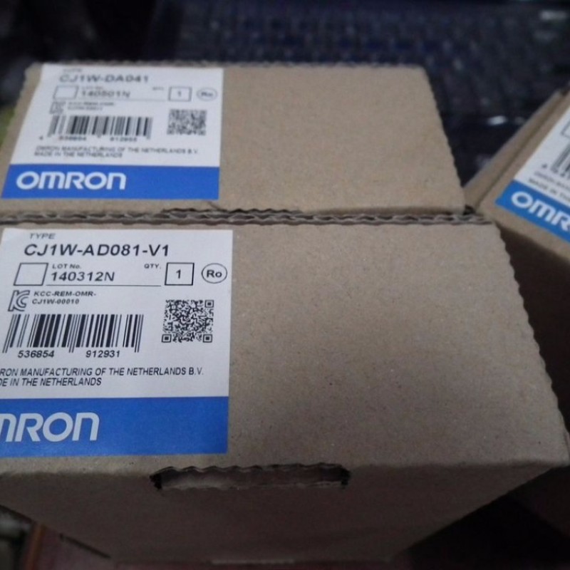 CJ1W-AD081-V1  PLC New in box