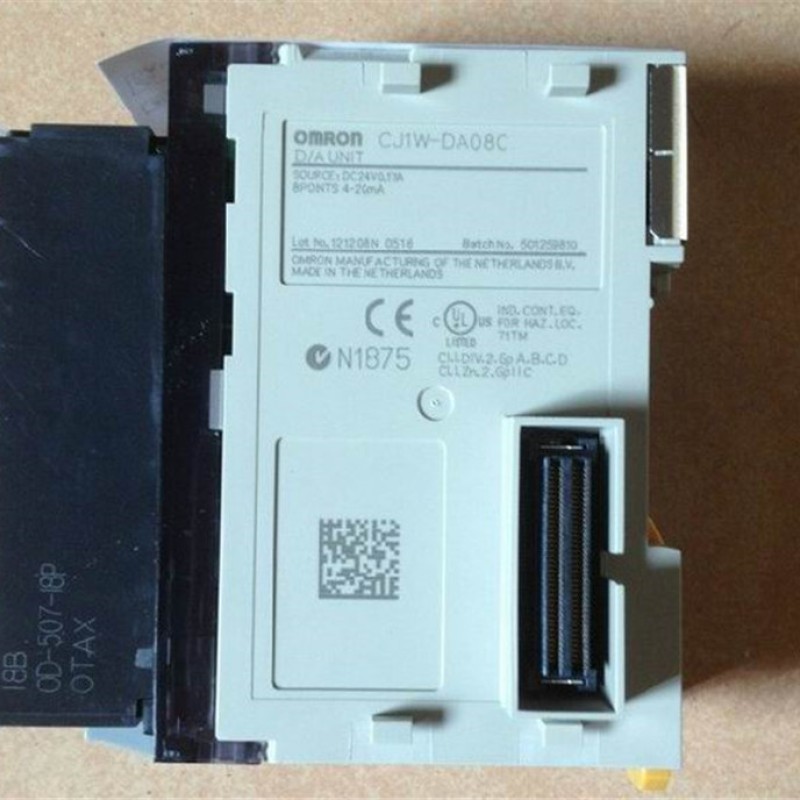 CJ1W-DA08C PLC OMRON 24VDC I/O 8 point output Original brand new