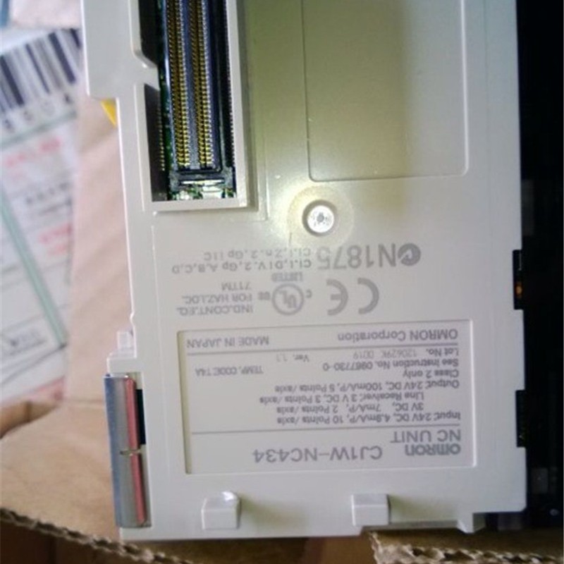 CJ1W-NC434 PLC OMRON 4 Axes Position Control Units Original brand new