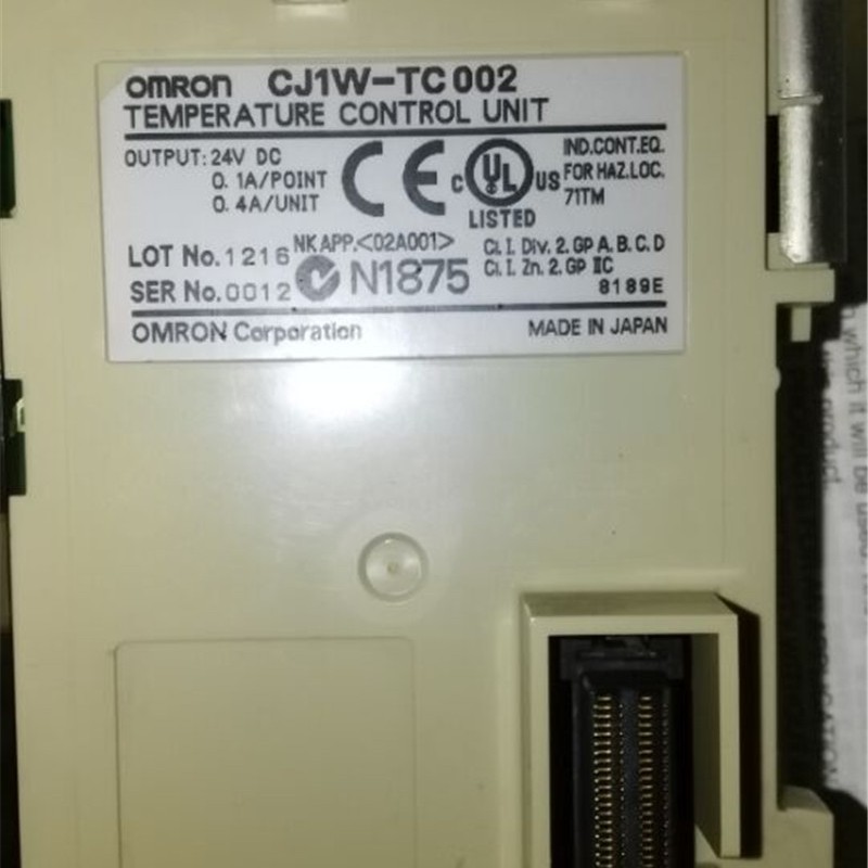 CJ1W-TC002 PLC OMRON 4 Loops PNP output Original brand new