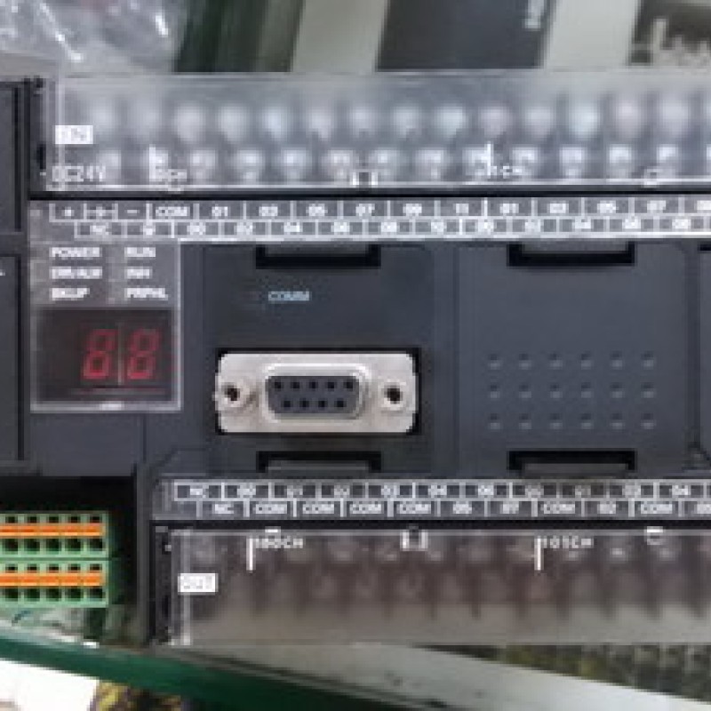 CP1H-XA40DT-D PLC OMRON CPU 24VDC input 24 point transistor output 16 point Original brand new