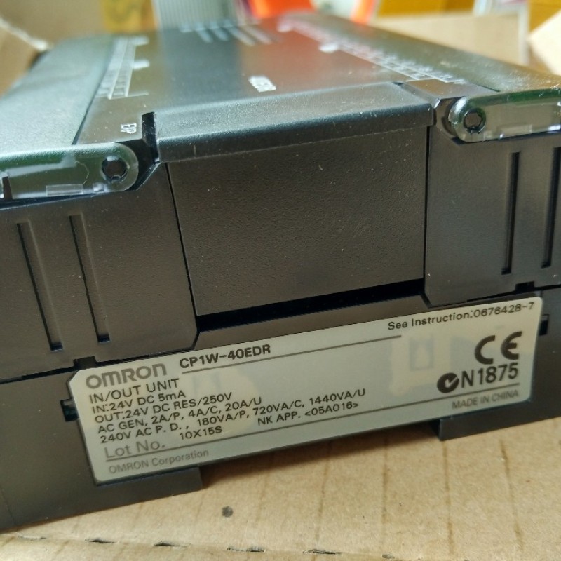 CP1W-40EDR Expansion I/O unit 24 DI 16 DO relay 8 DO relay  PLC Module unit New