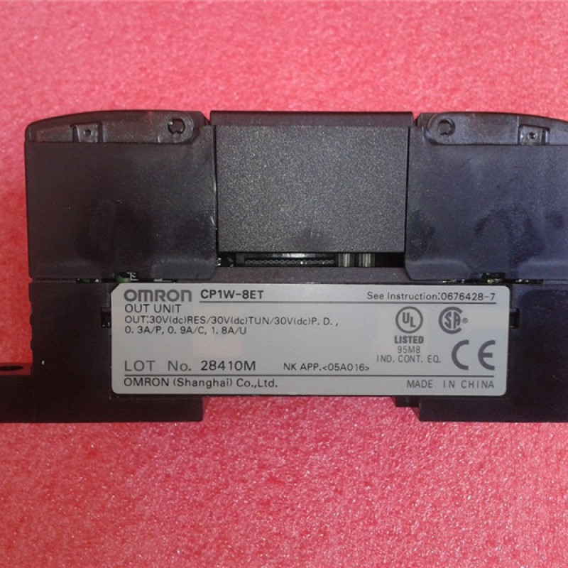 CP1W-8ET Expansion I/O unit 8 DO transistorr  PLC Module unit New