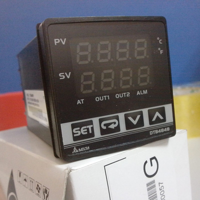 Delta Temperature Controller DTB Series DTB4848CV 4-20 mA/0~14V Voltage pulse output RS485 3 alarms New