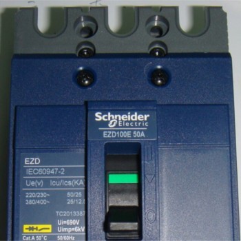 EZD100E 3P 50A EZD100E3050N Plastic Breaker New