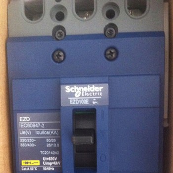 EZD100E 3P 60A EZD100E3060N Plastic Breaker New