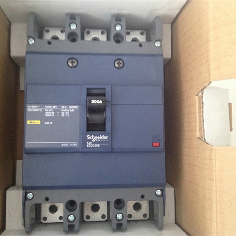 EZD250E 3P 200A EZD250E3200N Plastic Breaker New