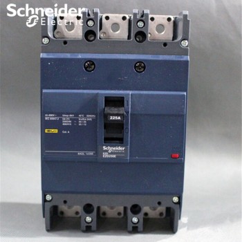 EZD250E 3P 225A EZD250E3225N Plastic Breaker New