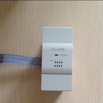 FX2N-8EYR Mit PLC Extension Unit 8 DO Relay NEW
