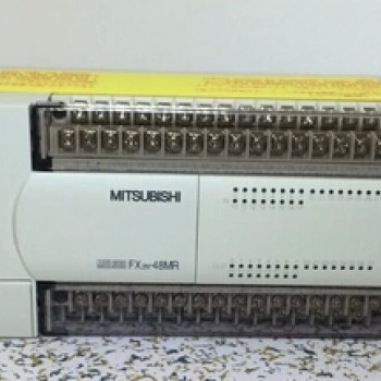 PLC Main Unit AC 220V 16 DI 16 DO Relay FX2N-32MR-001 Mit New