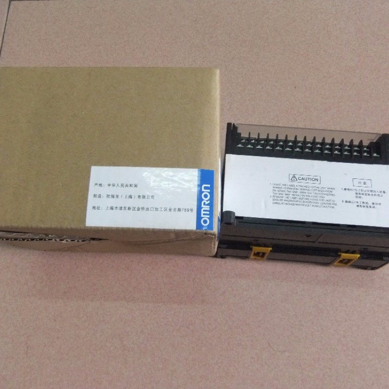 PLC Main Unit AC220V 18 DI 12 DO relay CP1L-M30DR-A New
