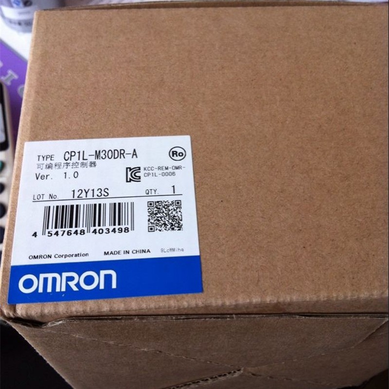 PLC Main Unit AC220V 18 DI 12 DO relay CP1L-M30DR-A New
