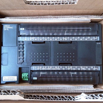 PLC Main Unit DC24V 24 DI 16 DO relay CP1L-EM40DR-D New