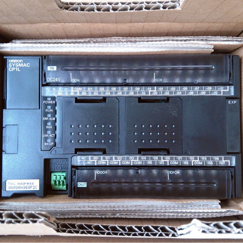 PLC Main Unit DC24V 24 DI 16 DO relay CP1L-EM40DR-D New