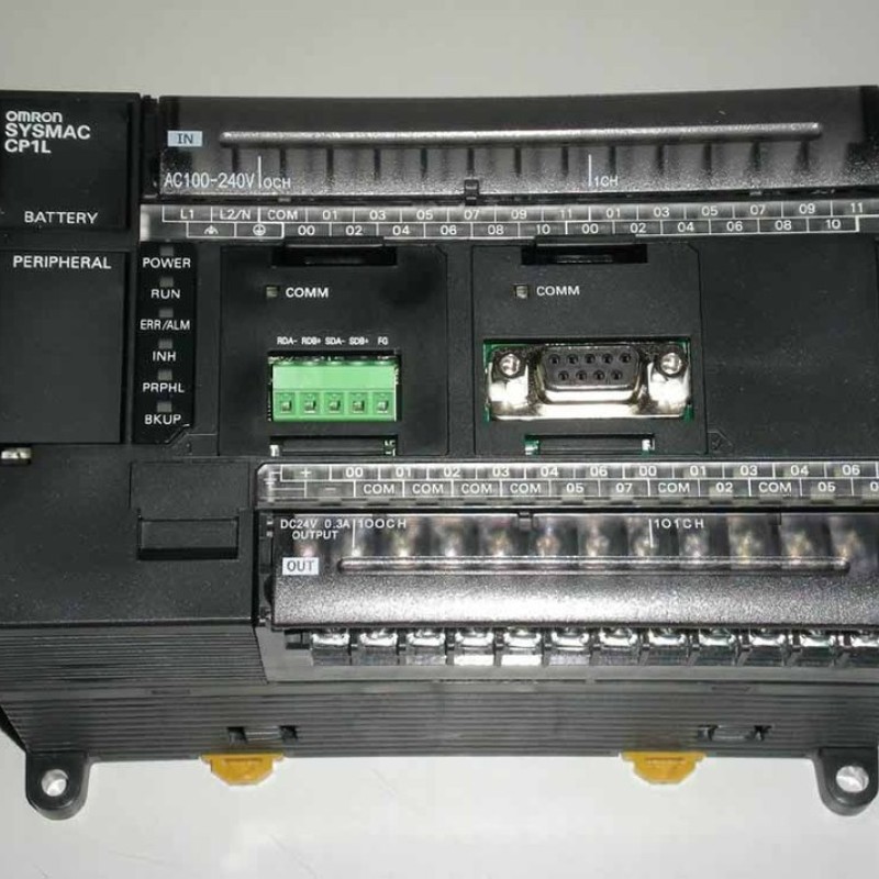 PLC Main Unit DC24V 24 DI 16 DO relay CP1L-M40DR-D New