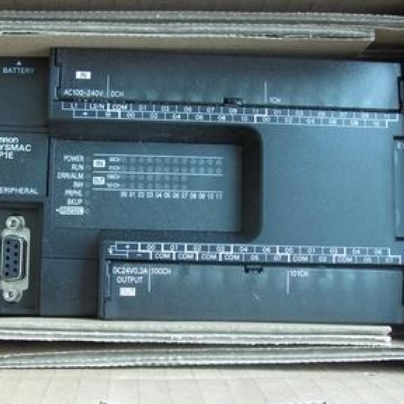 PLC Main Unit DC24V 24 DI  16 DO transistor  CP1E-N40S1DT1-D New