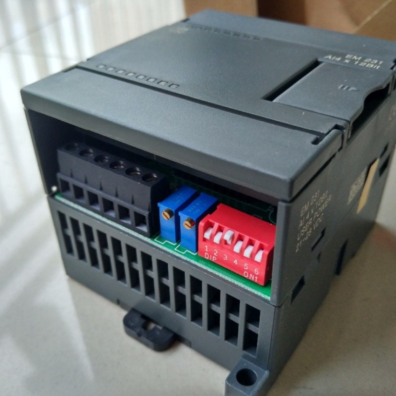 PLC Module 4AI  Compatible Siemens  S7-200 6ES7 231-0HC22-0XA0 One year warranty