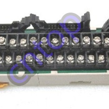 XW2B-40J6-4A PLC OMRON 2 Axes Servo Relay Unit Original brand new